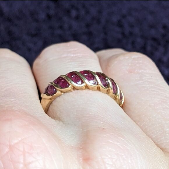 14k gold ruby band  - Picture 3 of 7